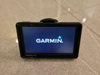 GARMIN GPS 1490 με ελληνικό και ευρωπαϊκό χάρτη 2018 + bluetooth handsfree και Garmin 30