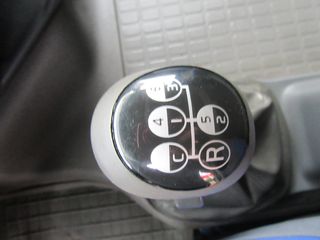 Volvo 2005 FH 12-460 4X2-thumb-40