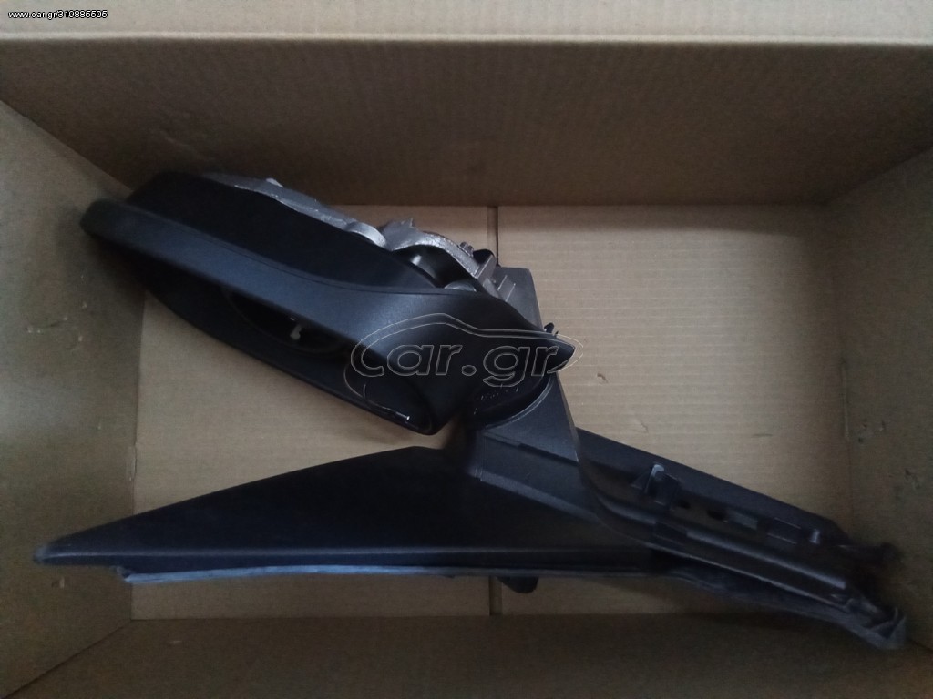 ΚΑΘΡΕΠΤΗΣ ΟΔΗΓΟΥ SAAB 9-5 1998-2010  5512637