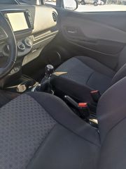 Toyota Yaris 2016-thumb-15
