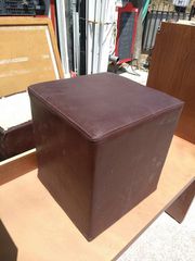 Σκαμπό (679/28)