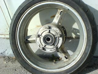 SUZUKI GSXR 1000 K1 ΖΑΝΤΑ ΠΙΣΩ 6΄΄