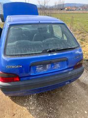 Sitroen saxo -thumb-1