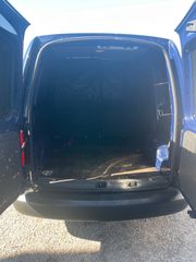 Volkswagen Caddy 2011-thumb-12