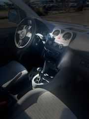 Volkswagen Caddy 2011-thumb-14