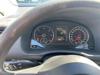 Volkswagen Caddy 2011-thumb-22