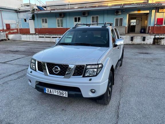 nissan navara car gr