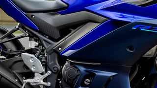 Yamaha 2026 YZF R3-thumb-10