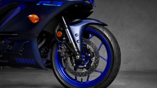 Yamaha 2026 YZF R3-thumb-11