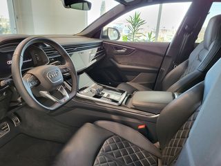 Audi SQ8 2020-thumb-11
