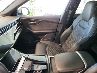 Audi SQ8 2020-thumb-12