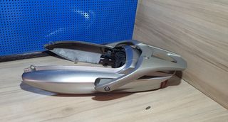 YAMAHA TDM 900 2002 2012 ΟΥΡΑ ΠΙΣΩ ΚΟΜΠΛΕ  ΠΛΑΣΤΙΚΑ ΦΑΝΑΡΙ ΠΙΣΩ ΒΑΣΗ ΧΕΙΡΟΛΑΒΗ ΠΙΣΩ