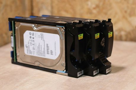 SAS HDD 3TB 7.2K 3.5" 6Gb/s HDD  2 τεμαχια 2 X 3TB 