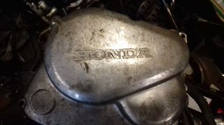 Καπάκι συμπλέκτη Honda cm125-250,cmx250,cb250 nighthawk