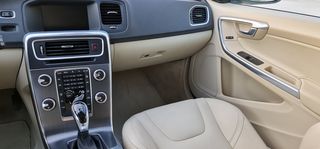 Volvo V60 2016 SUMMUM D4 AUTO-thumb-23