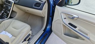 Volvo V60 2016 SUMMUM D4 AUTO-thumb-26