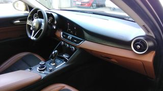 Alfa Romeo Giulia 2017 2.2 Diesel Super AT8-thumb-25