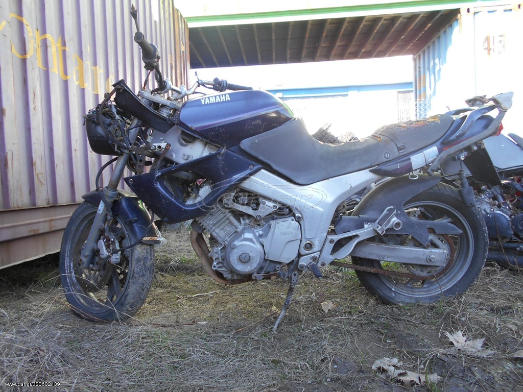 YAMAHA TDM 850