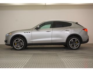 Maserati Levante 2017 --thumb-1