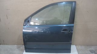Πόρτα οδηγού με ηλεκτρικό γρύλο από VW Polo 9N 2003-2009, έχει μικρό χτύπημα μπροστά στους μεντεσέδες, 50€ λαμαρίνα-τζάμι