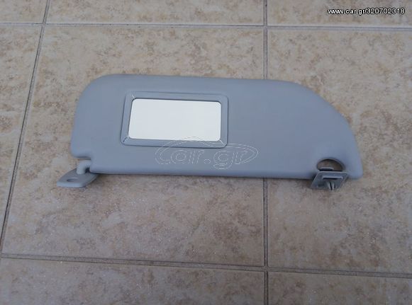 Σκιάδιο συνοδηγού για Citroen Saxo 98-03.Tιμή 25,00 ευρω.