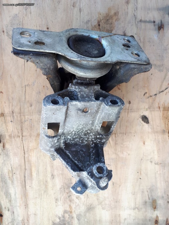 ΒΑΣΗ ΜΗΧΑΝΗΣ NISSAN MICRA 2002-2010 
