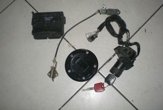 ΚΛΕΙΔΑΡΙΕΣ εγκέφαλος  ΣΕΤ Kawasaki Z 750