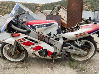 Yamaha FZR 400 1989 genesis
