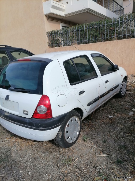 Renault Clio 2001 CLIO 1200 1 ΛΕΥΚΟ ΚΑΙ 1 ΜΑΥΡΟ
