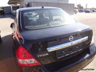 Nissan Tiida '11-thumb-3
