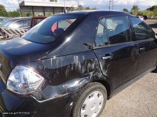 Nissan Tiida '11-thumb-5