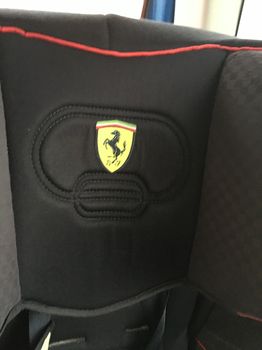 Παιδικό κάθισμα αυτοκινήτου Ferrari
