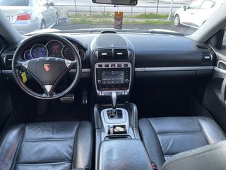 Porsche Cayenne 2006-thumb-5