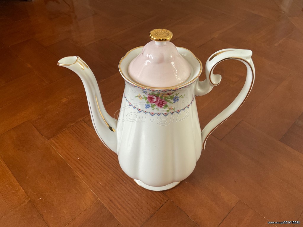 Τσαγιερα αντίκα royal Albert 