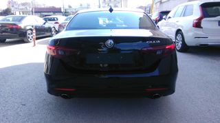 Alfa Romeo Giulia 2018 2.1 Diesel Super AT8-thumb-4
