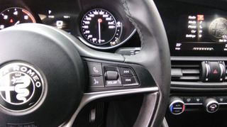 Alfa Romeo Giulia 2018 2.1 Diesel Super AT8-thumb-20
