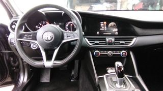 Alfa Romeo Giulia 2018 2.1 Diesel Super AT8-thumb-8
