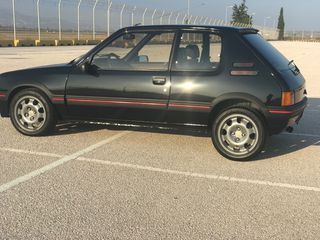 Peugeot 205 1986 GTI-thumb-9