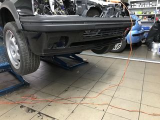 Peugeot 205 1986 GTI-thumb-27