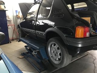 Peugeot 205 1986 GTI-thumb-29