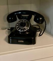 Παλιό μαύρο τηλέφωνο 