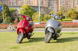 Roller / Scooter 2025 GOLDEN LION FIGHTER 5000W 52 A-thumb-1