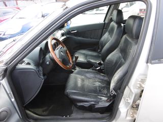 Alfa Romeo Alfa 156 1999 16V T.Spark-thumb-15