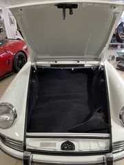 Porsche 912 1967-thumb-12