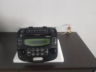 Hyundai i10 2007-2011 radio - CD - MP3 - AUX γνησιο