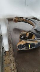 Κάτω εμπρός αριστερό ψαλίδι Isuzu D-Max-thumb-2