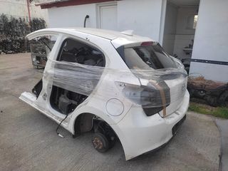 ΤΡΟΜΠΕΤΟ ΠΙΣΩ(με μηχανικά μέρη και πόρτες)MAZDA 2 2019 μοντέλο