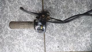 ΔΙΑΚΟΠΤΗΣ ΔΕΞΙΟΣ YAMAHA JOG 27V -thumb-1