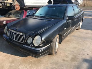 MERCEDES E200 W210-thumb-1