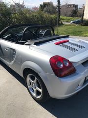 Toyota MR 2 2004 Roadster